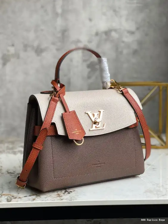 Aaa replica ru EVER VUITTON LOUIS LOCKME BB 0625